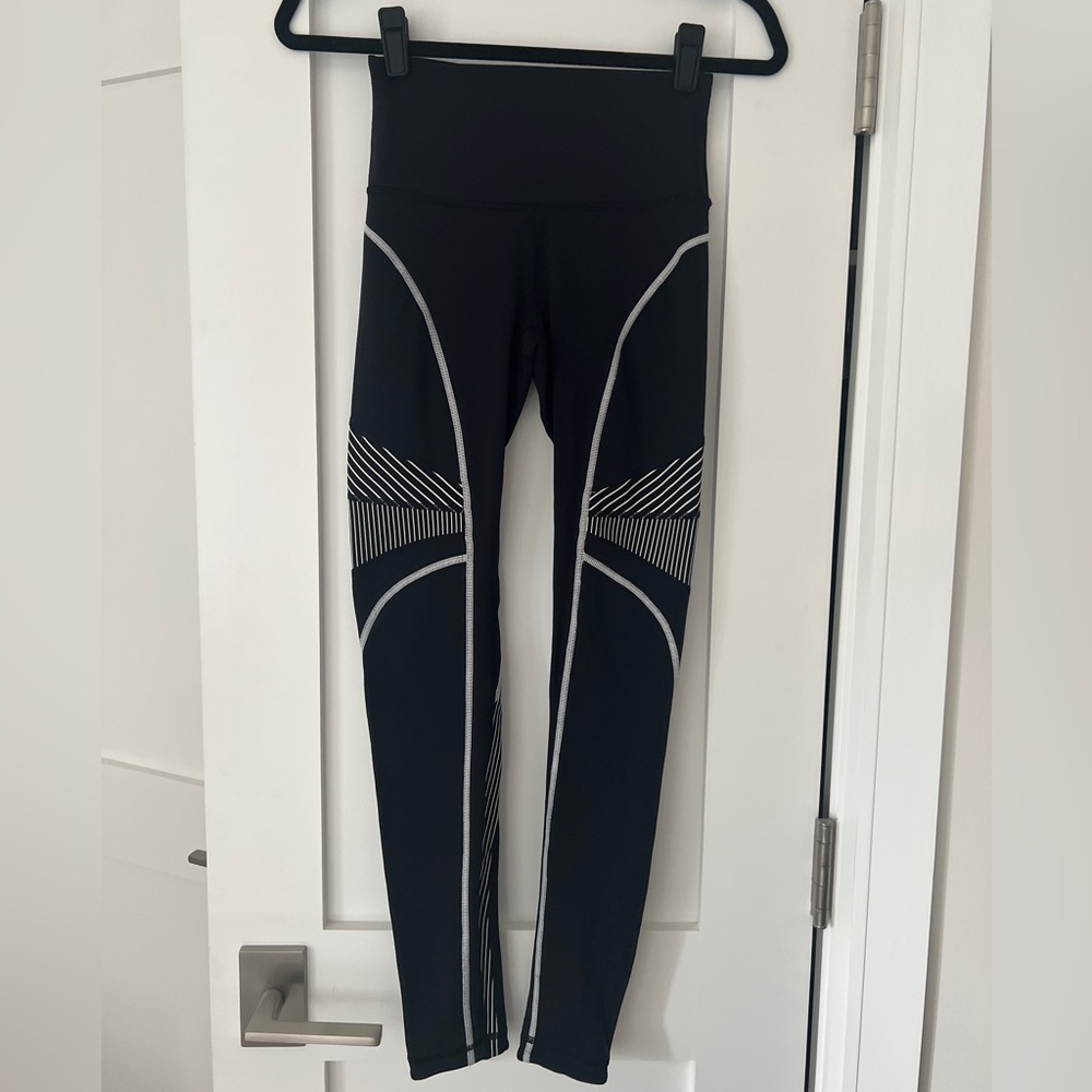 Lululemon Athletica Black & White Leggings [Size 4]